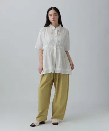 LEPSIM 허리 셔링 5부 소매 블라우스