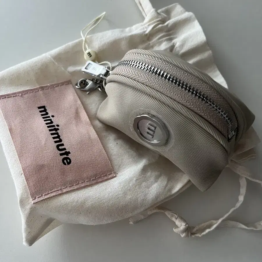 MINITMUTE | 미닛뮤트 Minute Muute Pouch Keyring Mocha Beige