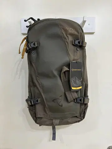 MYSTERY RANCH 스키 팩 SADDLE PEAK 25L
