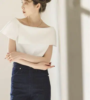 NOBLE 케이프 블라우스 화이트