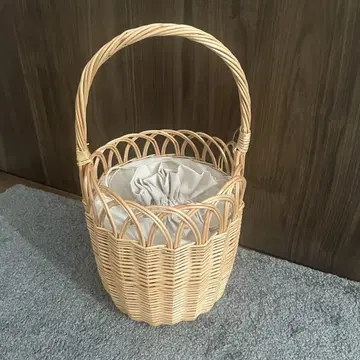 한정 가격 인하 중 내추럴 베이지 바스켓백 내부 가방 포함