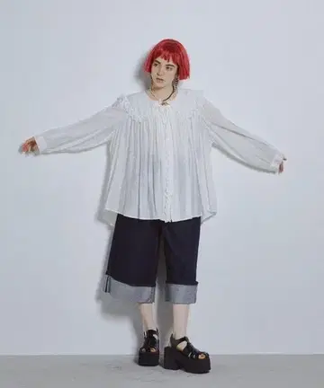 완판템 새상품 마냐나 수에르테 레이스 스칼라 개더 블라우스 즉시 배송