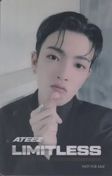 ATEEZ LIMITLESS HONG JOONG 클리어 트레이딩 카드