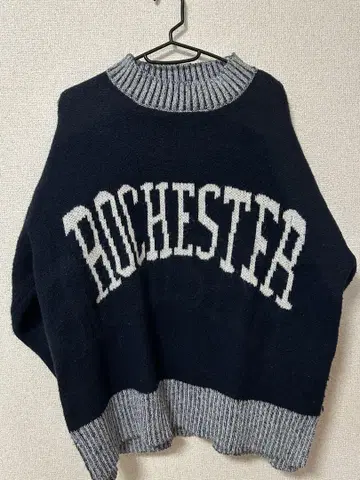 ROCHESTER 로고 오버 사이즈 니트 F 네이비/그레이