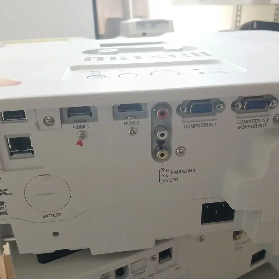 Maxell MP-WU5603 Laser Beam Projector 5000 ANSI Class A on