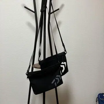 Daiwa 숄더백 블랙