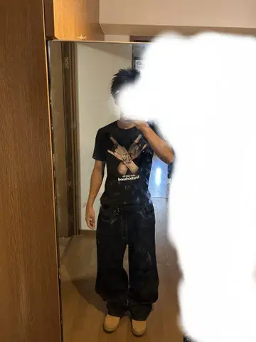 그래픽 프린트 티셔츠 블랙