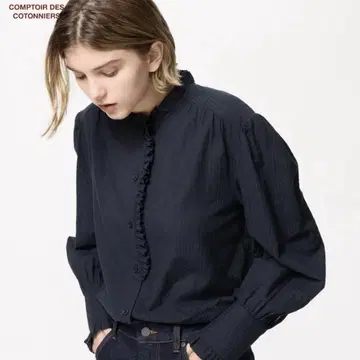 유니클로 콩트와르 데코토니에 코튼 스트라이프 프릴 셔츠 네이비