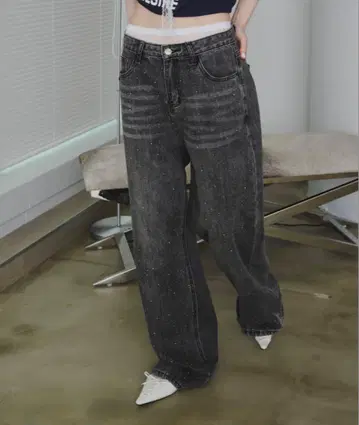 SHAGGIE 오로라 큐빅 스톤 빈티지 루즈 데님 팬츠 XS