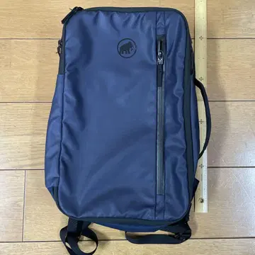 MAMMUT 가먼트 백 네이비 15리터