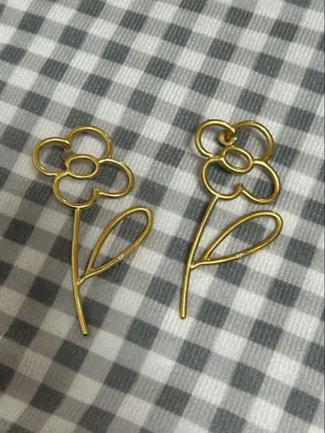 theatre products 극장 제품 귀걸이
