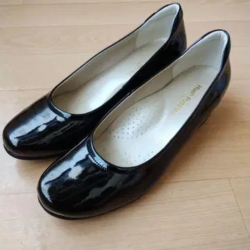 Hush Puppies 허시파피 블랙 에나멜 펌프스 23.5cm EE