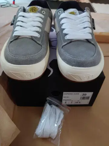 새상품 노스웨이브 그레이