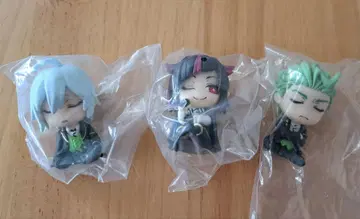 트위스티드 원더랜드 어깨 쿵 fig