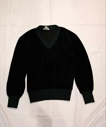 90s V넥 벨로아 맨투맨 블랙 그린 영국