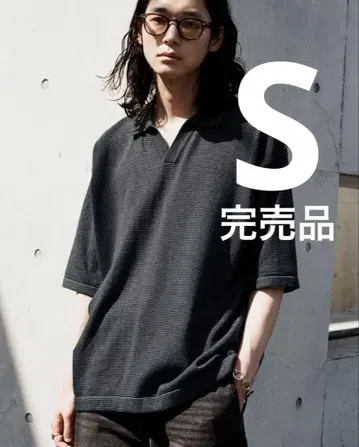 완판템 PIN BORDER KNIT POLO 차콜