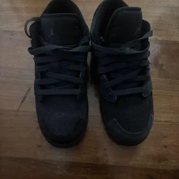 Jordan 스니커즈 블랙 3.5Y