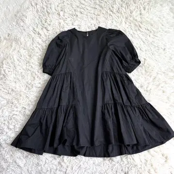 FENNEL 티어드 플레어 블라우스 퍼프 슬리브 반팔 블랙 M