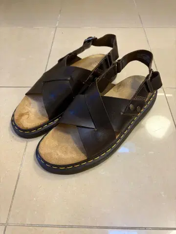 Dr.Martens 닥터마틴 샌들