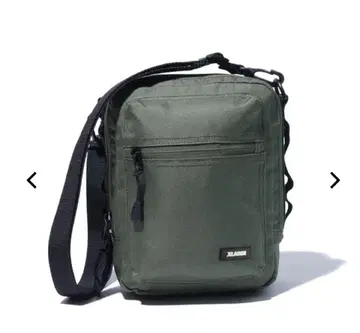 새상품 XLARGE SQUARE SHOULDER BAG 엑스라지