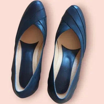 chausser 쇼세 블랙 가죽 웨지솔 22.5cm