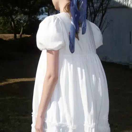SINOON | 시눈 Sinoon Lace Puff Dress (White) on Bunjang
