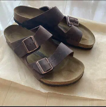 버켄스탁 브라운 샌들 사이즈 40(26cm)