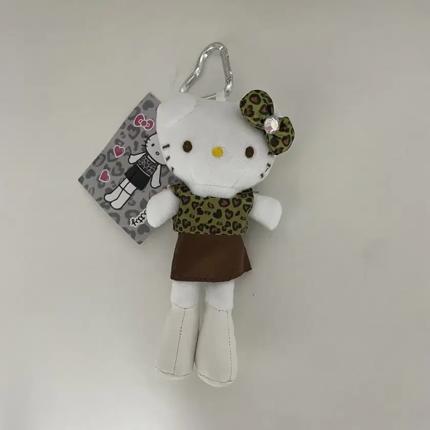 Long Leg Kitty Leopard Doll Keyring on Bunjang Global Site.