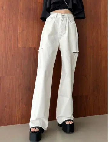 EMODA 사이드 컷 와이드 루즈 청바지