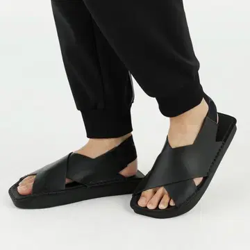 Y-3 샌들