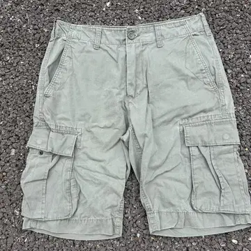 GAP 카키 카고 숏 팬츠