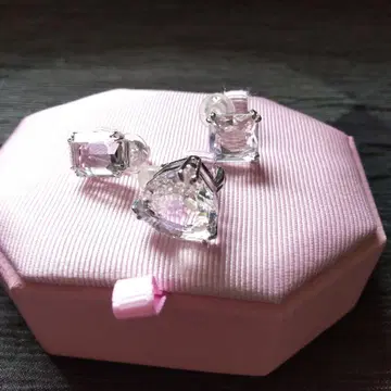 SWAROVSKI 귀찌 3개