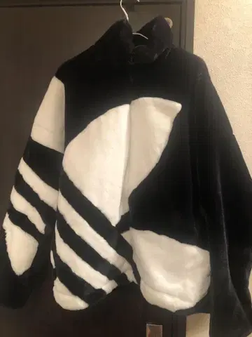 아디다스 여성용 아우터