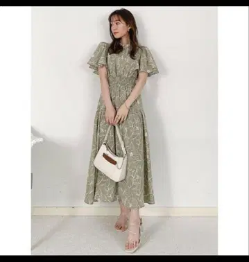 원피스 dazzlin 꽃무늬 카키 백리본