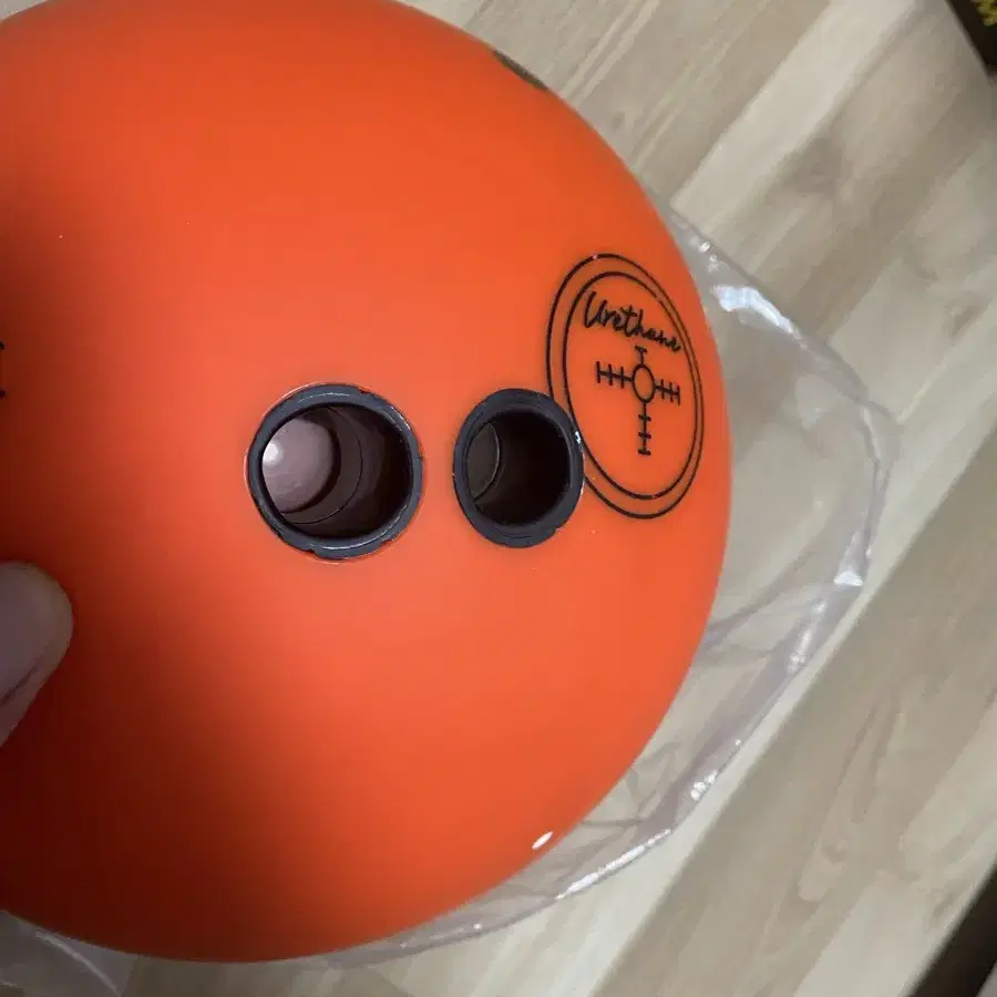 BLACK WIDOW ウレタン　15ポンド Black Widow Original Black Urethane Bowling Ball 15-Pound on