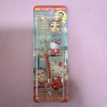 요코하마 차이나타운 헬로키티 스트랩 방울 포함