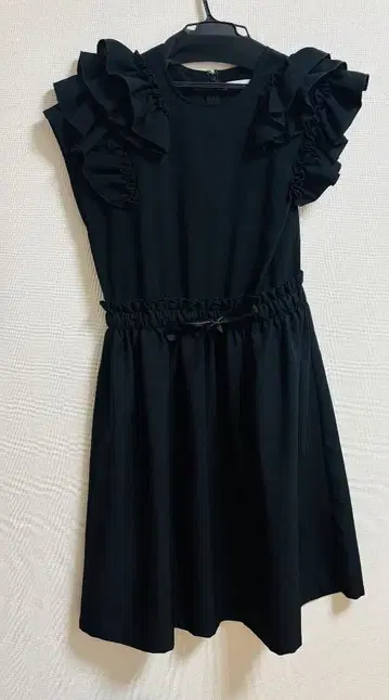 멀로 플러스 블랙 화려한 원피스