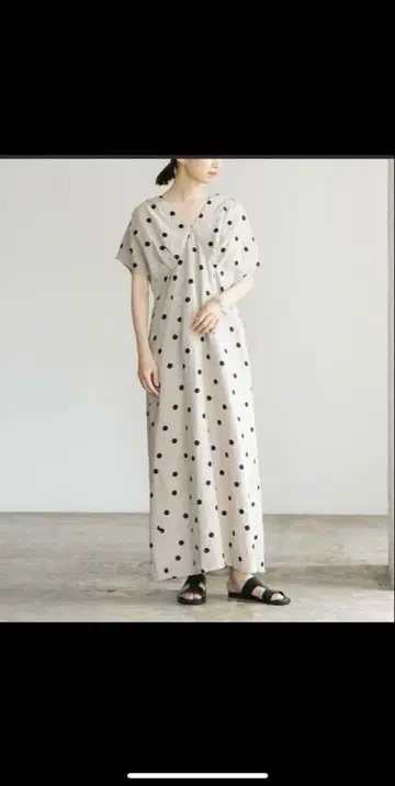허리 턱 프렌치 슬리브 원피스