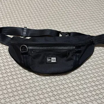 뉴에라 힙색 2L 블랙