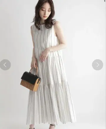 안데뮤 스트라이프 슬리브리스 원피스 블루