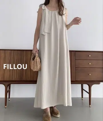 새상품 FILLOU 숄더 리본 플레어 원피스 아이보리 M