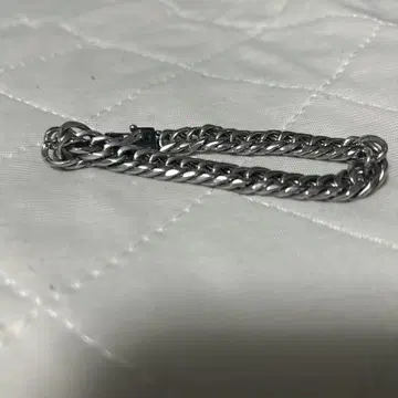 실버 체인 팔찌