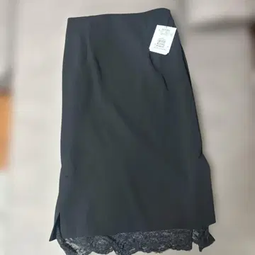 프리미엄 비키, 타이트 스커트