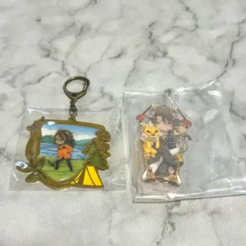 트위스티 레오나 메모리얼 메탈 참 아크릴 컬렉션