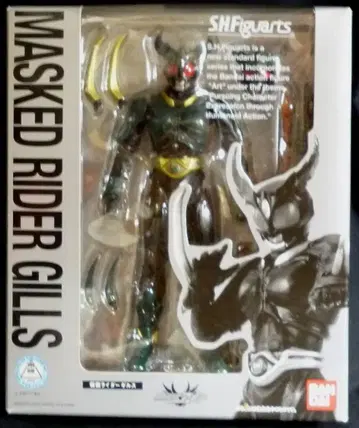반다이 S.H.Figuarts 가면라이더 아기토 가면라이더 길스