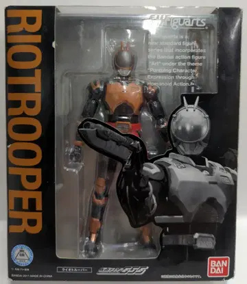 반다이 S.H.Figuarts 가면라이더 파이즈 라이오 트루퍼