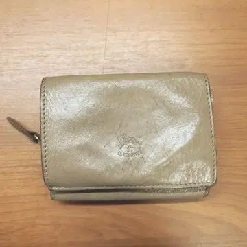 일비종떼 그레이 가죽 3단 폴더형 지갑
