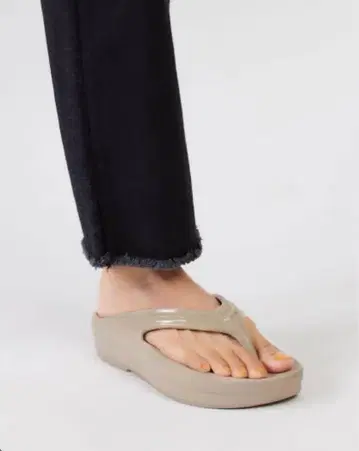 OOFOS 리커버리 샌들 OOmega Nomad W8 정품