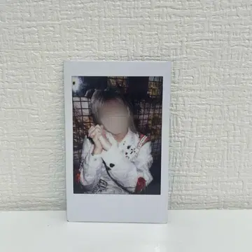 유손 폴라로이드 간호사 의상