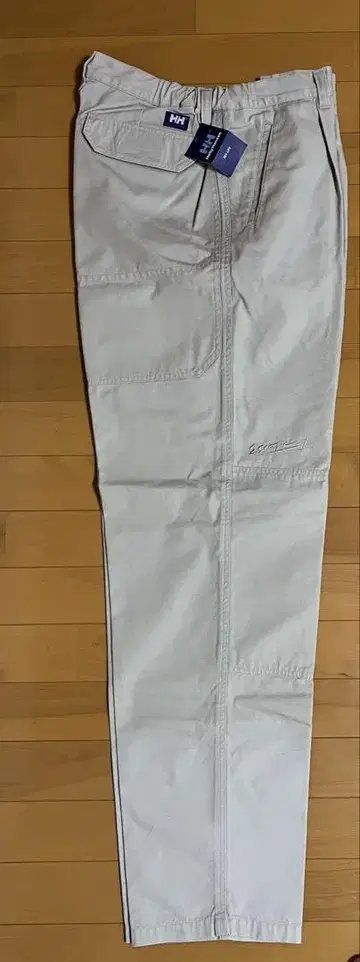 Helly Hansen 베이지 치노 팬츠 미출시 상품